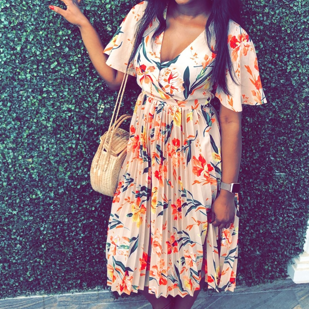 Dress and bag as a deal